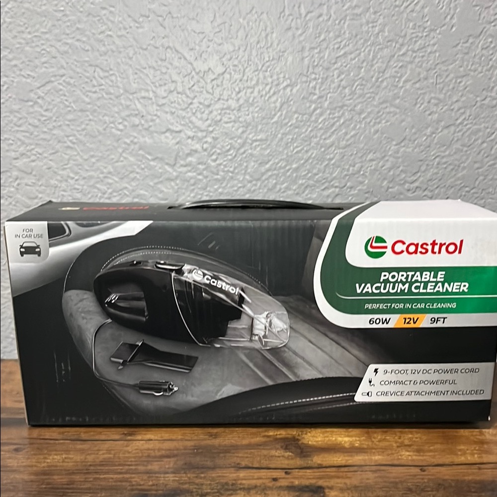 Castrol Portable Vacuum Cleaner- New In Box - Picture 1 of 9